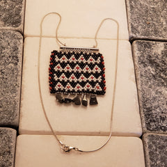 Black&White Beaded Pendant necklace